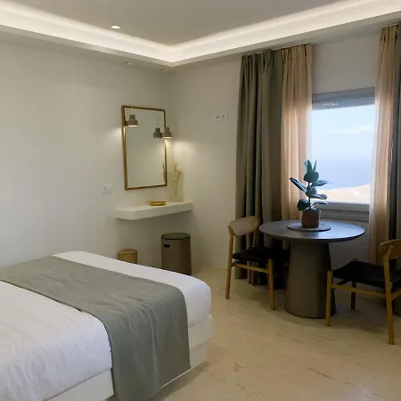 Mod Santorini Vegan * Fira (Santorini)