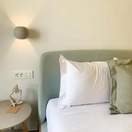 Mod Santorini Vegan Hotel *