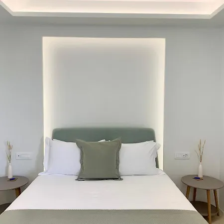 Hotel Mod Santorini Vegan Fira (Santorini)