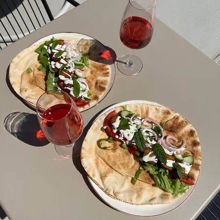 Mod Santorini Vegan Hotel Fira (Santorini)