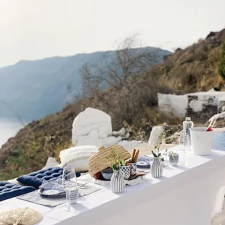 Mod Santorini Vegan Accommodation
