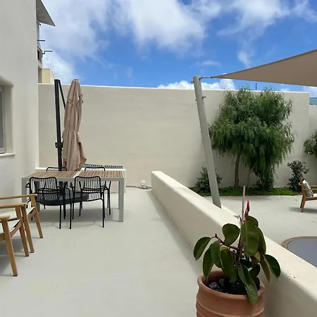 Mod Santorini Vegan Hotel *